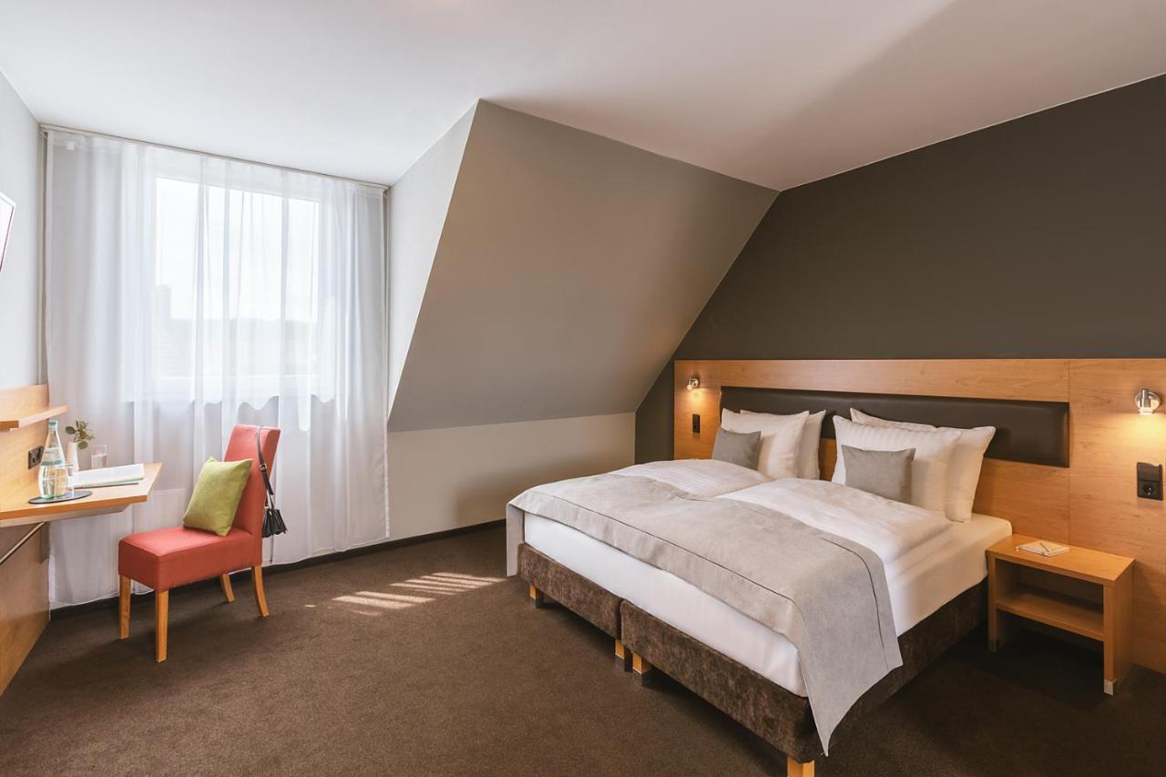 Novum Hotel Bruy Штутгарт Экстерьер фото