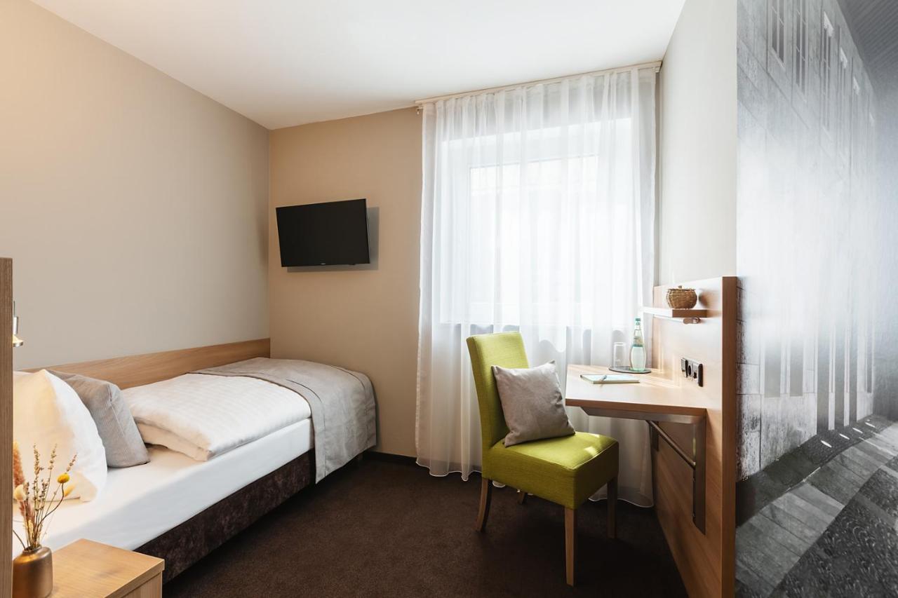 Novum Hotel Bruy Штутгарт Экстерьер фото