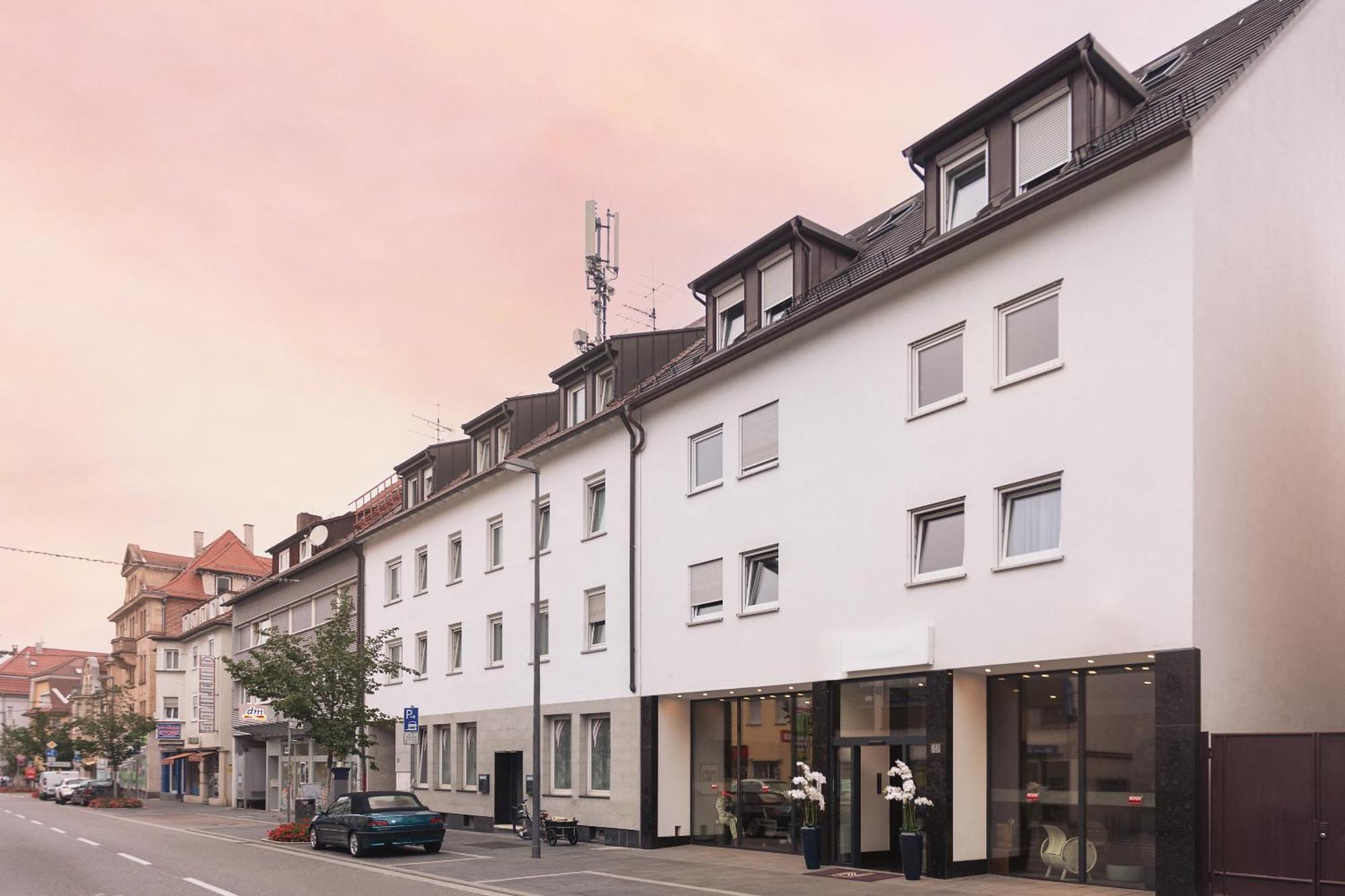 Novum Hotel Bruy Штутгарт Экстерьер фото